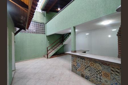 Casa à venda com 134m², 3 quartos e 2 vagasQuintal 