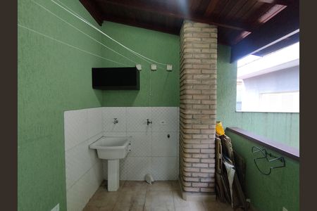 Casa à venda com 134m², 3 quartos e 2 vagasÁrea de Serviço