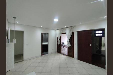 Casa à venda com 134m², 3 quartos e 2 vagasSuíte 