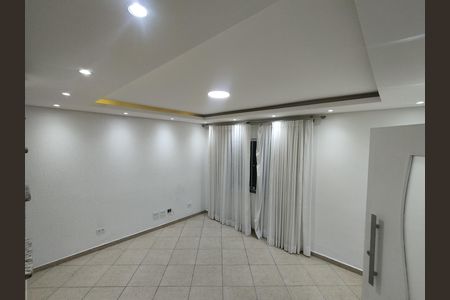 Casa à venda com 134m², 3 quartos e 2 vagasSala 