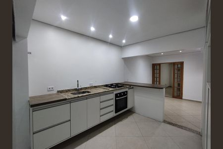 Casa à venda com 134m², 3 quartos e 2 vagasCozinha - Armários