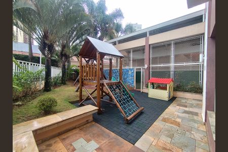 Apartamento à venda com 65m², 2 quartos e 1 vaga Apartamento à venda com 65m², 2 quartos e 1 vagaÁrea comum - Playground