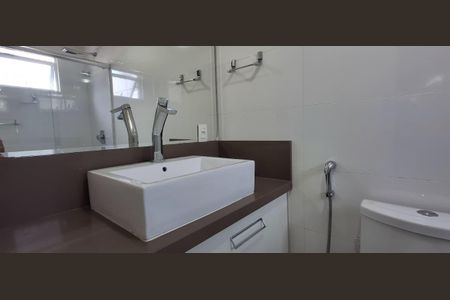 Casa para alugar com 204m², 4 quartos e 2 vagas Casa para alugar com 204m², 4 quartos e 2 vagasBanheiro