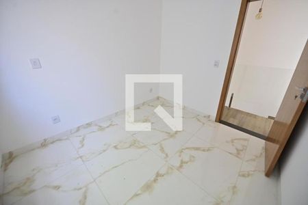 Casa à venda com 87m², 3 quartos e 2 vagas Casa à venda com 87m², 3 quartos e 2 vagasQuarto