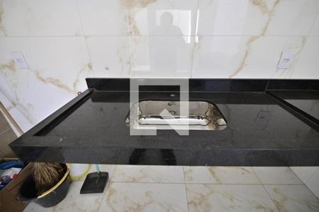 Casa à venda com 87m², 3 quartos e 2 vagas Casa à venda com 87m², 3 quartos e 2 vagasCozinha