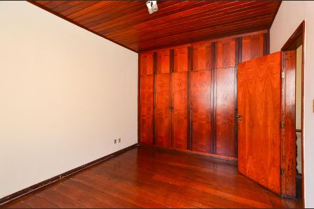 Casa para alugar com 70m², 2 quartos e sem vaga Casa para alugar com 70m², 2 quartos e sem vagaSuíte