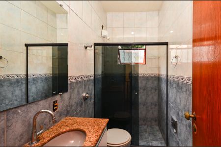 Casa para alugar com 70m², 2 quartos e sem vaga Casa para alugar com 70m², 2 quartos e sem vagaBanheiro da Suíte