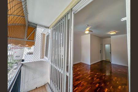 Apartamento para alugar com 96m², 3 quartos e 1 vaga