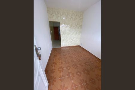 Sala de casa para alugar com 1 quarto, 45m² em Quintino Bocaiúva, Rio de Janeiro