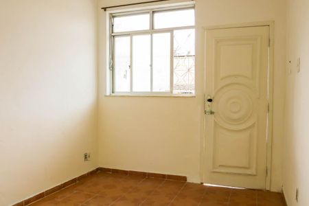 Casa para alugar com 45m², 1 quarto e 1 vaga Casa para alugar com 45m², 1 quarto e 1 vagaSala