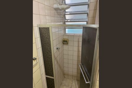 Banheiro de casa para alugar com 1 quarto, 45m² em Quintino Bocaiúva, Rio de Janeiro