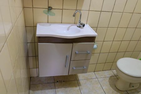 Casa para alugar com 45m², 1 quarto e 1 vaga Casa para alugar com 45m², 1 quarto e 1 vagaBanheiro