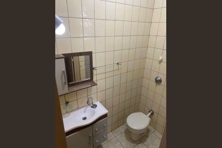 Banheiro de casa para alugar com 1 quarto, 45m² em Quintino Bocaiúva, Rio de Janeiro