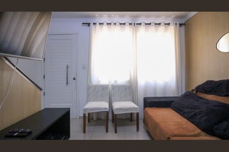 Casa de condomínio à venda com 56m², 2 quartos e 1 vagaSala