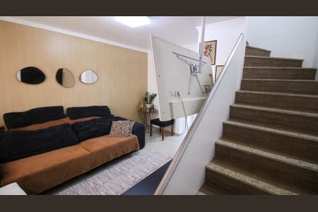 Casa de condomínio à venda com 56m², 2 quartos e 1 vagaSala