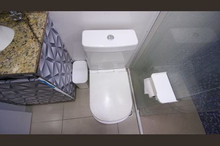 Casa de condomínio à venda com 56m², 2 quartos e 1 vagaBanheiro