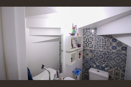 Casa de condomínio à venda com 56m², 2 quartos e 1 vagaLavabo