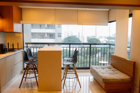 Apartamento para alugar com 95m², 2 quartos e 1 vaga Apartamento para alugar com 95m², 2 quartos e 1 vagaSacada