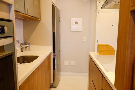 Apartamento para alugar com 95m², 2 quartos e 1 vaga Apartamento para alugar com 95m², 2 quartos e 1 vagaCozinha