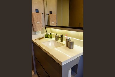 Apartamento para alugar com 95m², 2 quartos e 1 vaga Apartamento para alugar com 95m², 2 quartos e 1 vagaBanheiro da Suíte 2