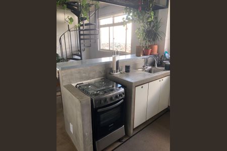 cozinha de apartamento para alugar com 1 quarto, 88m² em São Lucas, Belo Horizonte