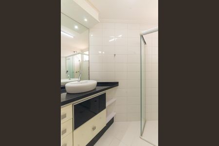Apartamento para alugar com 81m², 3 quartos e 2 vagas Apartamento para alugar com 81m², 3 quartos e 2 vagasBanheiro da Suíte
