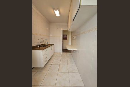 Apartamento à venda com 57m², 2 quartos e 1 vaga Apartamento à venda com 57m², 2 quartos e 1 vagaBanheiro