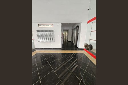 Apartamento à venda com 57m², 2 quartos e 1 vaga Apartamento à venda com 57m², 2 quartos e 1 vagaCorredor