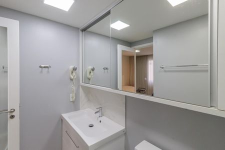 Banheiro de kitnet/studio para alugar com 1 quarto, 30m² em Vila Olímpia, São Paulo