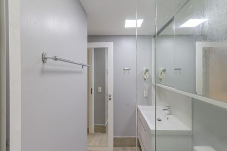 Studio à venda com 30m², 1 quarto e 1 vaga Studio à venda com 30m², 1 quarto e 1 vagaBanheiro