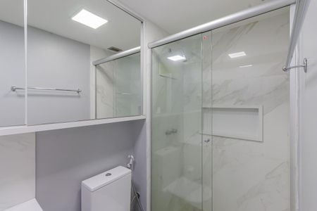Banheiro de kitnet/studio para alugar com 1 quarto, 30m² em Vila Olímpia, São Paulo