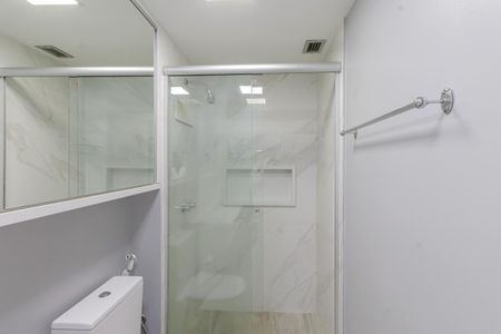 Banheiro de kitnet/studio para alugar com 1 quarto, 30m² em Vila Olímpia, São Paulo
