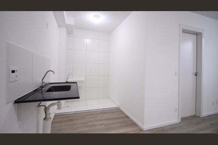 Apartamento para alugar com 2 quartos, 37m² em Cidade São Mateus, São Paulo