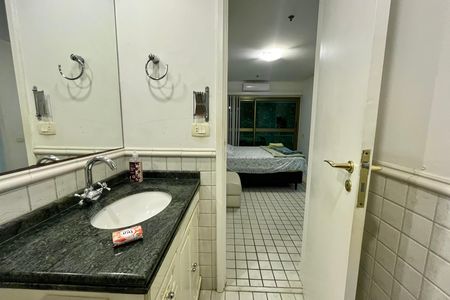 Apartamento para alugar com 51m², 1 quarto e 1 vaga Apartamento para alugar com 51m², 1 quarto e 1 vagaBanheiro da Suíte