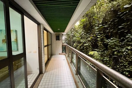 Apartamento para alugar com 51m², 1 quarto e 1 vaga Apartamento para alugar com 51m², 1 quarto e 1 vagaVaranda da sala