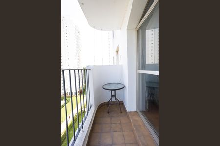 Varanda de apartamento para alugar com 3 quartos, 75m² em Vila Suzana, São Paulo