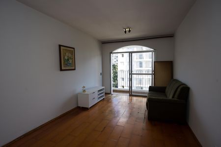 Sala de apartamento para alugar com 3 quartos, 75m² em Vila Suzana, São Paulo