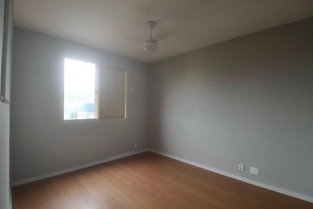 Quarto de apartamento para alugar com 2 quartos, 58m² em Jardim Tres Marias, Guarujá