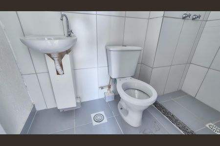 Apartamento para alugar com 44m², 2 quartos e sem vagaBanheiro 