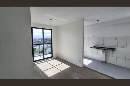 Sala de apartamento para alugar com 2 quartos, 44m² em Vila Kosmos, Rio de Janeiro