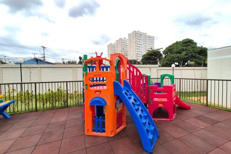 Apartamento para alugar com 45m², 2 quartos e 1 vaga Apartamento para alugar com 45m², 2 quartos e 1 vagaÁrea comum - Playground