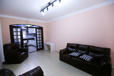 Sala de casa para alugar com 2 quartos, 122m² em Jardim Donaria, São Paulo