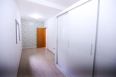 Quarto 1 de casa para alugar com 2 quartos, 122m² em Jardim Donaria, São Paulo