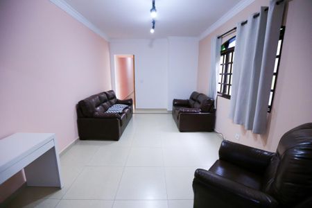 Sala de casa para alugar com 2 quartos, 122m² em Jardim Donaria, São Paulo