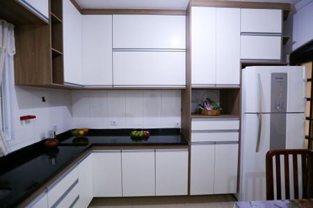 Casa para alugar com 122m², 2 quartos e 1 vaga Casa para alugar com 122m², 2 quartos e 1 vagaCozinha