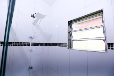 Casa para alugar com 122m², 2 quartos e 1 vaga Casa para alugar com 122m², 2 quartos e 1 vagaBanheiro