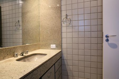 Apartamento para alugar com 150m², 4 quartos e 2 vagasBanheiro da Suíte