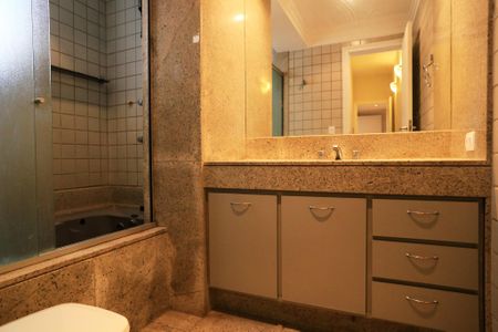 Apartamento para alugar com 150m², 4 quartos e 2 vagasBanheiro da Suíte