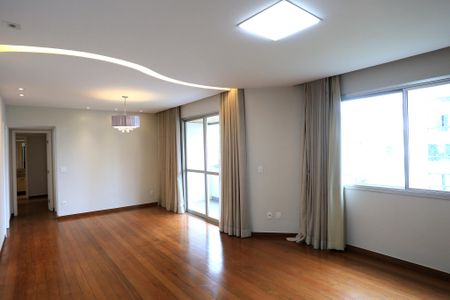 Sala de apartamento para alugar com 4 quartos, 150m² em São Pedro, Belo Horizonte