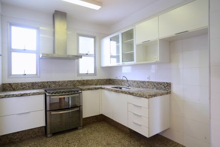 Apartamento para alugar com 150m², 4 quartos e 2 vagasCozinha